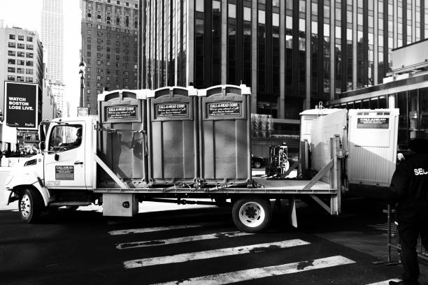 Best Construction site porta potty rental  in Santa Moni, CA
